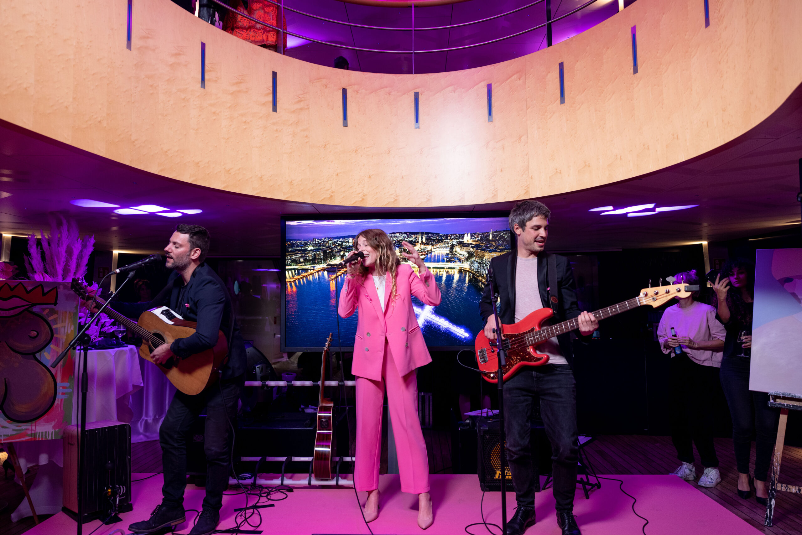 Estée Lauder Companies Switzerland &#8211; Breast Cancer Campaign 2021
